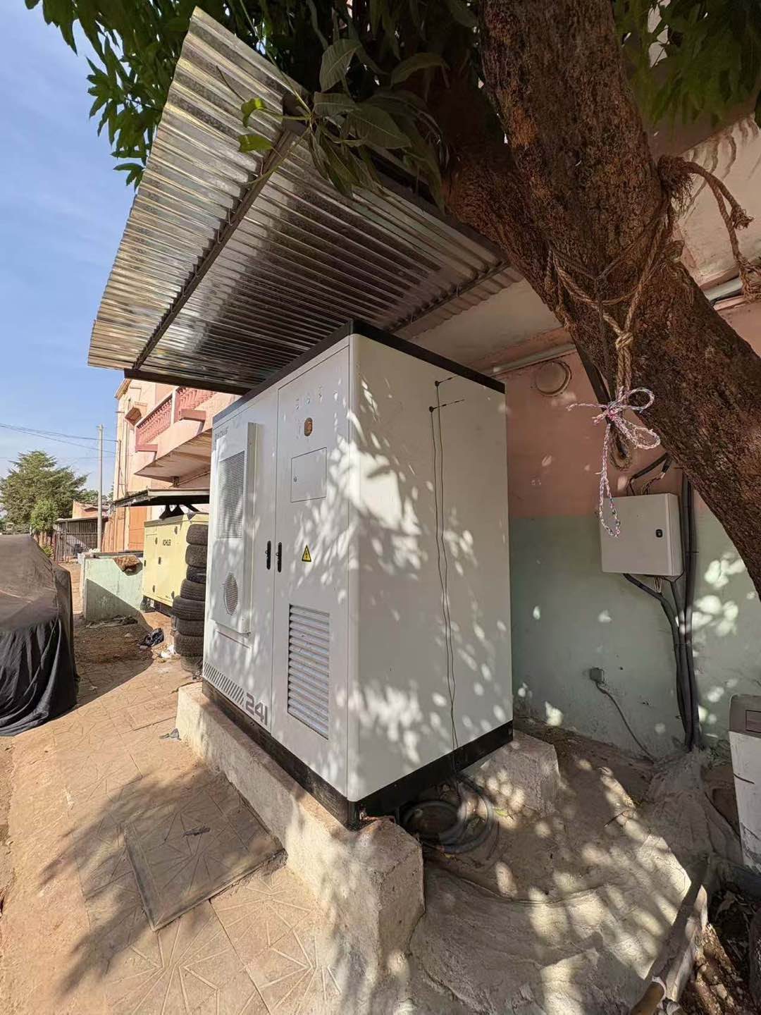 Residential solar-storage project